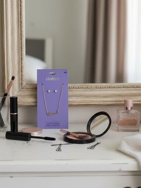 3/$25 - Claire’s Taurus Zodiac Necklace Astrology Jewelry